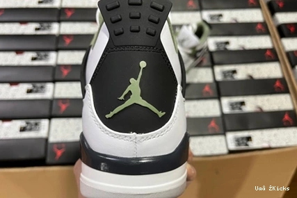 495 Sleek “Seafoam” 4 AQ9129- 340 Air Jordan 0705